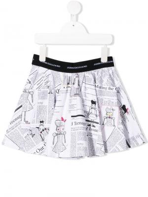 Расклешенная юбка с газетным принтом John Galliano Kids. Цвет: белый
