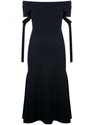 Вязаное платье с открытыми плечами Goen.J. Цвет: чёрный