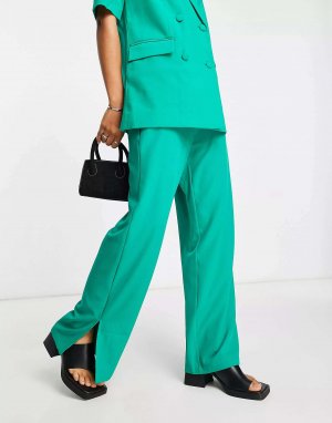 Ярко-зеленые брюки строгого кроя с разрезом по низу ONLY. Цвет: зеленый