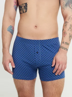 Трусы мужские шорты синие с принтом Mark Formelle. Цвет: звенья на синем