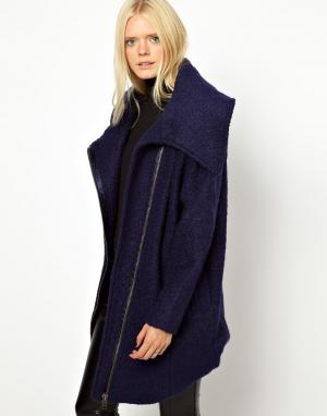 Шерстяное пальто на молнии Just Female. Цвет: синий