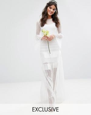 Плиссированное свадебное платье макси с расклешенными манжетами Bodyfr Body Frock. Цвет: белый