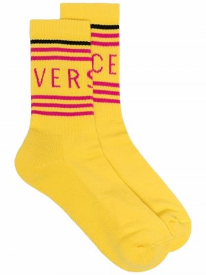 Носки вязки интарсия с логотипом Versace. Цвет: желтый