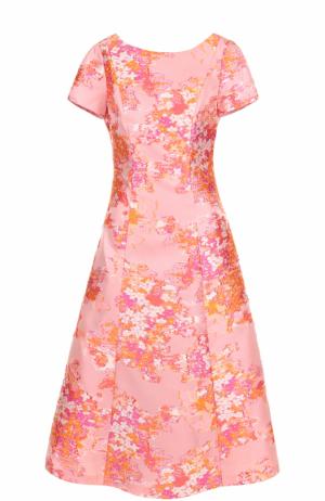 Приталенное платье-миди с коротким рукавом St. John. Цвет: розовый