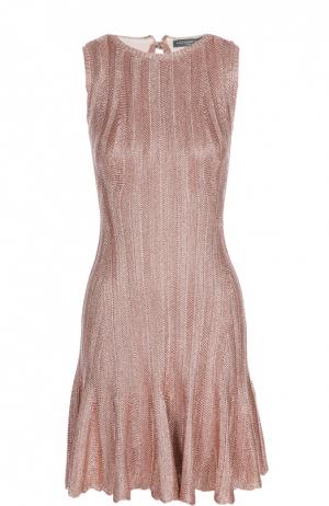 Приталенное вязаное платье с металлическим эффектом Alexander McQueen. Цвет: золотой