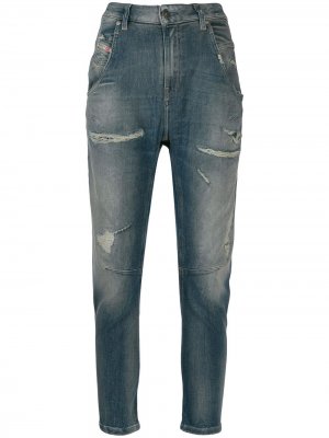 Зауженные джинсы с эффектом потертости Diesel. Цвет: синий