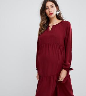 Ярусное платье миди с завязками на манжетах ASOS DESIGN Maternity. Цвет: красный