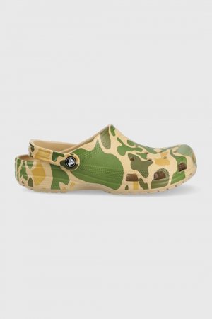 Классические шлепанцы с камуфляжным принтом , зеленый Crocs