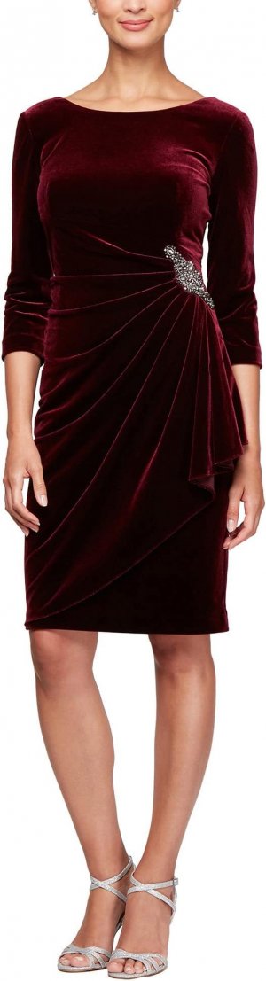 Платье с короткими боковыми рюшами и рукавами 3/4, украшенное бисером на бедре , цвет Wine Alex Evenings