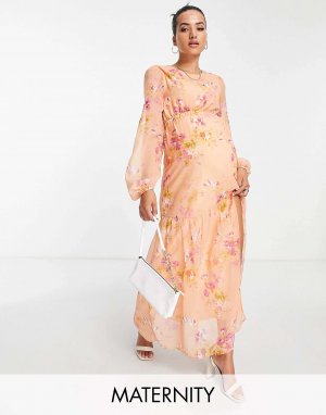 Платье макси персикового цвета с цветочным принтом вырезами и объемными рукавами Hope & Ivy Maternity