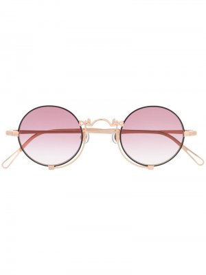 Солнцезащитные очки в круглой оправе Matsuda. Цвет: розовый